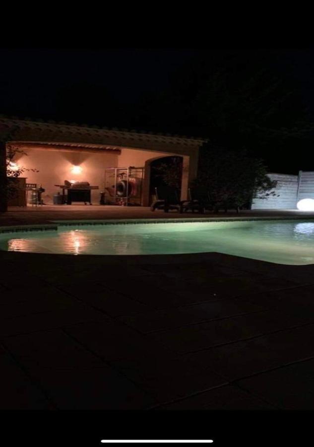 … Et La Fourmi Villa Saumane-de-Vaucluse Ngoại thất bức ảnh