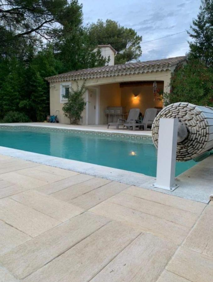 … Et La Fourmi Villa Saumane-de-Vaucluse Ngoại thất bức ảnh