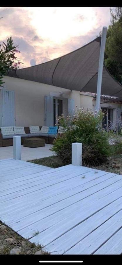 … Et La Fourmi Villa Saumane-de-Vaucluse Ngoại thất bức ảnh